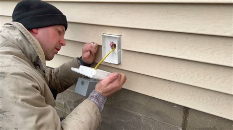 electrical box for yellow vinyl siding|vinyl siding exterior outlet installation.